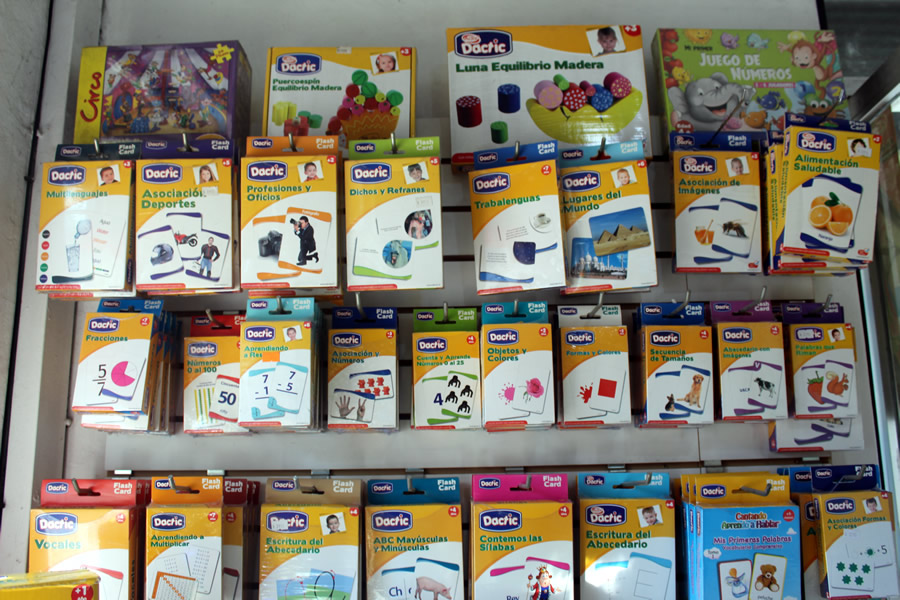 Variedad de productos par el aseo del hogar